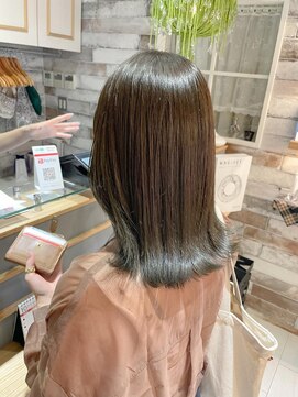 ネオリーブ チロル 横浜西口店(Neolive CiroL.) オリーブグレージュ