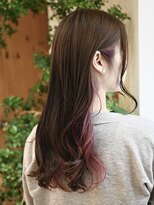 オルガ(orga) インナーカラーのロングスタイル