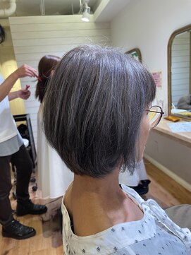 ハチマルハチ エアー 向ヶ丘遊園店(808 air) グレイカラー