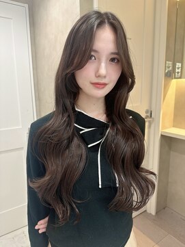 アイユー(ii+U) センター分けくびれレイヤー韓国ヘアチョコレートブラウン