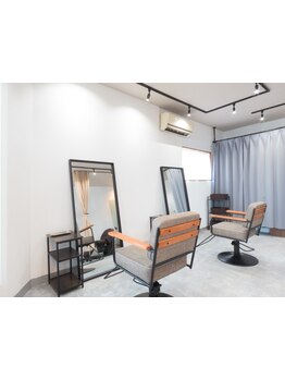 セット面数2面の少人数プライベートサロン☆日常を忘れてゆっくり過ごせるサロン空間を…。