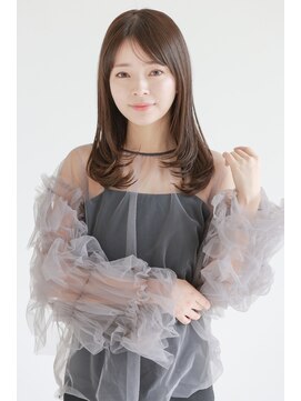 ナナツボシテテラ(tetera) 似合わせカットミディアムレイヤー