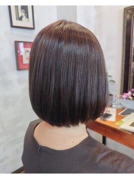 ミーノ(mieno) オーガニックカラー/艶髪ボブ