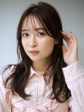 サーカス バイ ビュートリアム 青山(CIRCUS by BEAUTRIUM) ミディアムレイヤーニュアンスパーマシースルーバング小顔カット