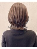 小顔イメチェン、ブルーグレージュカラーくびれレイヤーボブ