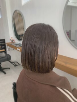 オリーブグレージュ×2wayレイヤーボブ