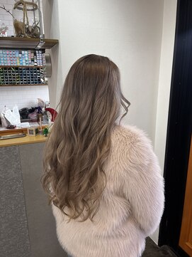 ロイヤルミルクティーベージュ