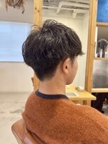 ジジ 宇都宮(Gigi)&nbsp;リバースセンターパート/刈り上げセンターパート/シャドウパーマ