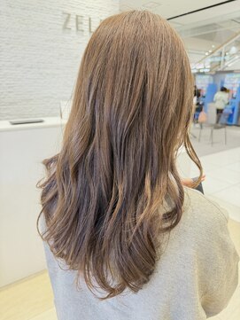 ゼル 桶川ベニバナウォーク店(ZELE) 白髪ぼかしロングレイヤー