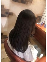 ヘアメイク フレンシア(hair make flencia)&nbsp;艶感溢れる美髪ロングストレート【114スタイル】