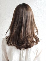 スージー(Suzy)&nbsp;シアーベージュ◎大人かわいいミディアム