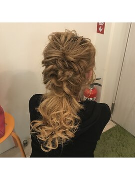 アイビス(AIBIZ) ＊結婚式＊花嫁＊参列/下目のポニーテールハーフアップ