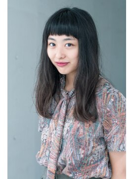 カータヘアルム(karta hair rum) 【karta】くせをいかしたセミディ×ショートバング