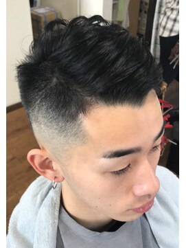 ヘアーアンドフェイシャルキング(Hair&Facial King) コームオーバー