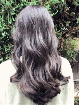 ブリッル(BRIL) Overwhelming achromatic color圧倒的無彩色