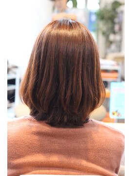 アトリエアルシュ(atelier ARCHE) 天然１００％ヘナのハナヘナで白髪染め