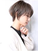 大人可愛い小顔ツヤ髪ツヤ感前下がりショートボブA5