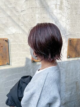 ユーアールキャッスル(UR CASTLE) 外ハネ切りっぱなしボブスタイル