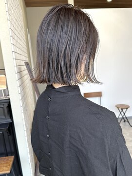 アットラップレーヴ(attrape-reve) 【attrape-reve】ナチュラルアッシュブラウン/切りっぱなしボブ