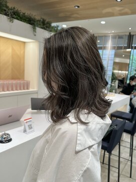 ステアケース 武蔵小杉店(stair:case) 白髪ぼかし　ハイライト　髪質改善　カラー　インナーカラー