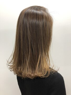 エム インターナショナル 白岡 キュート(EMU international CUTE) ミディアムエモージュデザインカラー