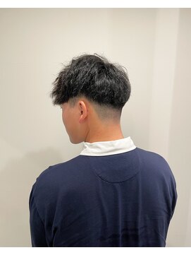 ユニコ(unico) 刈り上げマッシュ　スペインカール