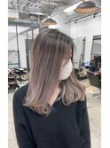 ラベンダーグレージュのバレイヤージュカラー☆