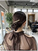 タイトシニヨンアレンジ×お呼ばれヘアセット