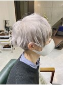 ブリーチデザイン×ホワイトシルバーグレー
