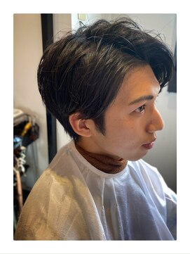 ラックスビーギャラリー なんば駅前店(LUXBE GALLERY) メンズ/眉毛/パーマ/ブリーチ/メンズカット/ツイストスパイラル