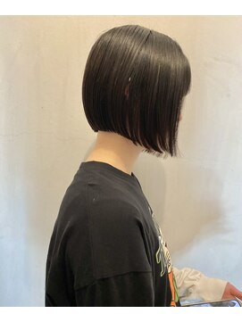 オドル(odol) 20代30代40代大人可愛い切りっぱなし前下がりミニボブ