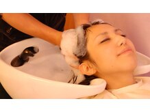 癒し系ヘアサロン ヘアーハナの雰囲気（アロマヘッドスパは極上のマッサージメニューです。）