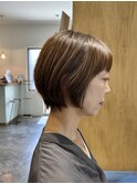 ショートボブ