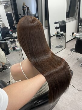 バズ サッポロ バイ フィーネ(BuzZ sapporo by Fi-Ne) 艶髪質改善