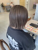 エテレ(etele) 切りっぱなしレイヤーボブ