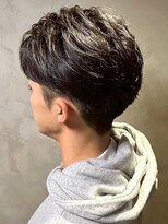 ディスイズバーバーサード(THIS IS BARBER 3rd)&nbsp;ナチュラルパーマ 毛流れパーマ ツーブロック 黒髪ショート