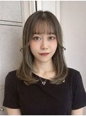 透明感アッシュグレージュ/顔まわりカット/毛先ワンカール
