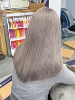 エンネ 新宿(enne) グレージュカラー/ホワイトカラー/レイヤーカット/顔周り/新宿