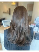 リエットヘア(Lie et.hair) 透明感で魅せる、大人のグレージュロング|西尾市
