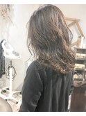 【Marl】ハイライト入りハイトーングレージュの外国人風セミディ