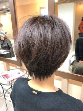 ヘアアーツ ブルーム(hair art's BLOOM) 【BLOOMスタイル】大人ショート