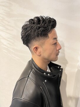 ダット(Dat) クラシックパーマ×ナチュラルフェード/20代30代40代