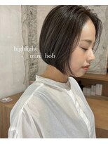 ユニ(uni)&nbsp;ハイライトカラー/ボブ/アッシュカラー/20代/30代/40代