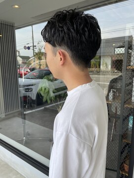 ナンバー(number+) 20代30代40代メンズアップバング清潔感爽やかビジカジパーマ