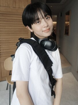 ヤイエ(yiye) ショートカット/ショートボブ/ショートヘア/ショート/カット