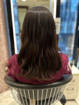 アピッシュ ギンザ(apish ginza) コテ巻き風パーマ/40代パーマ/ロングパーマ