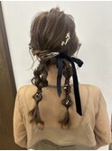 結婚式お呼ばれヘア 編みおろしツイン