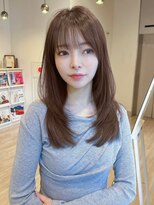 ロングレイヤー 斜めバンググレージュカラーデザインカラー