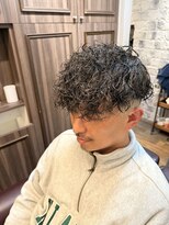 ミリオンバックス 上野(Million Bucks) MEN'S HAIR刈り上げセンターパート波巻きツイストスパイラル