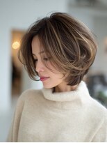 トリッカ 代官山(tricca)&nbsp;大人ショートボブ/白髪ぼかし/ハイライト/艶カラー/小顔カット